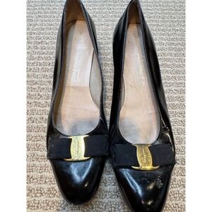 Salvatore Ferragamo‎ Vara Black Patent Leather Bow Heels Pumps Women